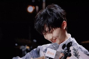 马嘉祺被ss围堵怒吼：追星需有底线